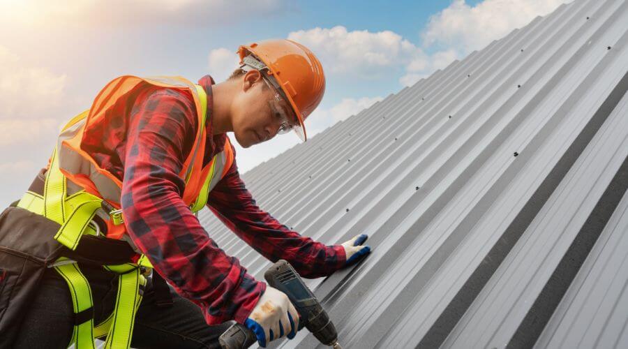 Professional gutter cleaning in East Springfield, OH